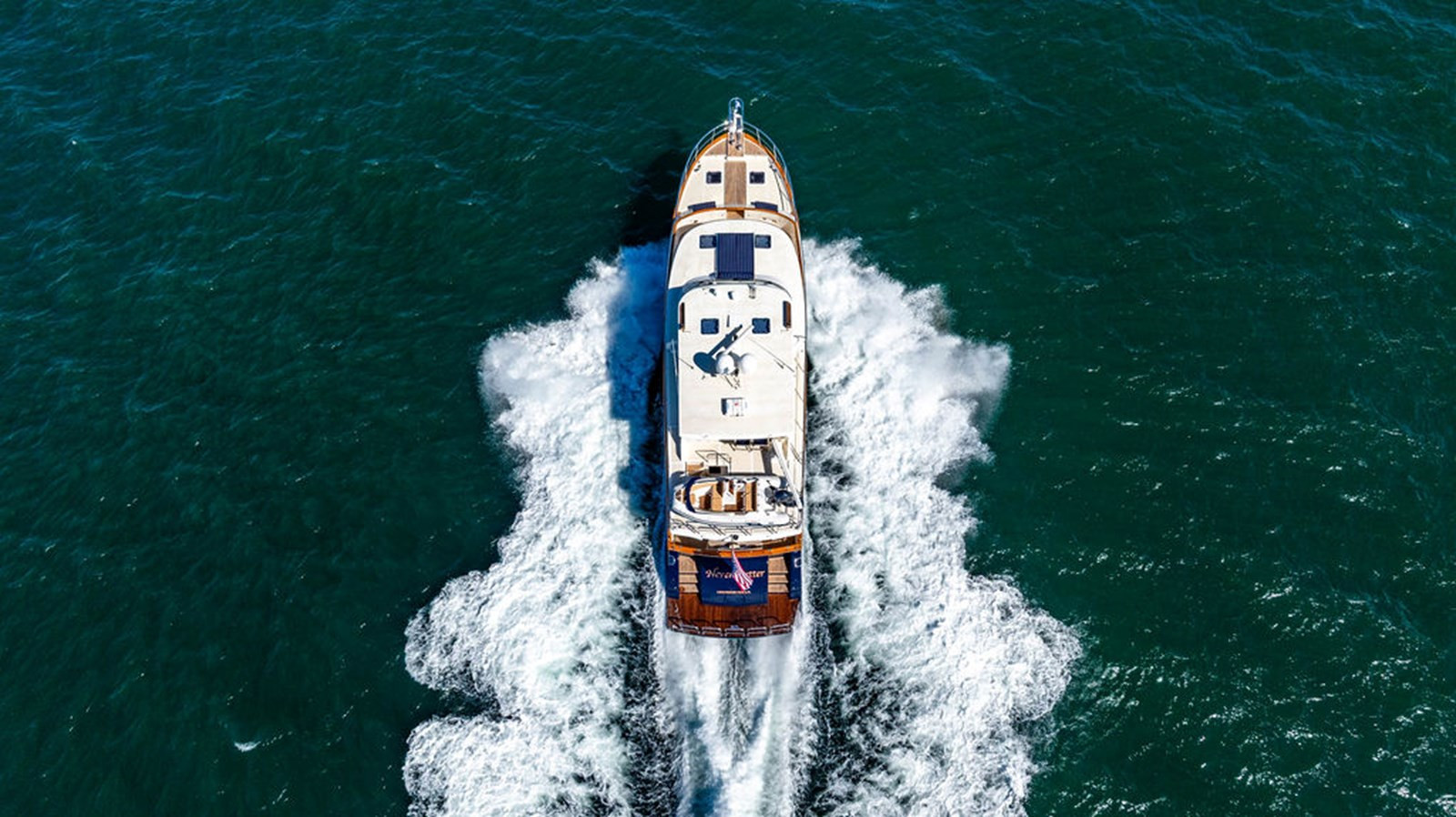 https://arconyachts.ams3.digitaloceanspaces.com/92279/conversions/large_4856028-optimize.jpg