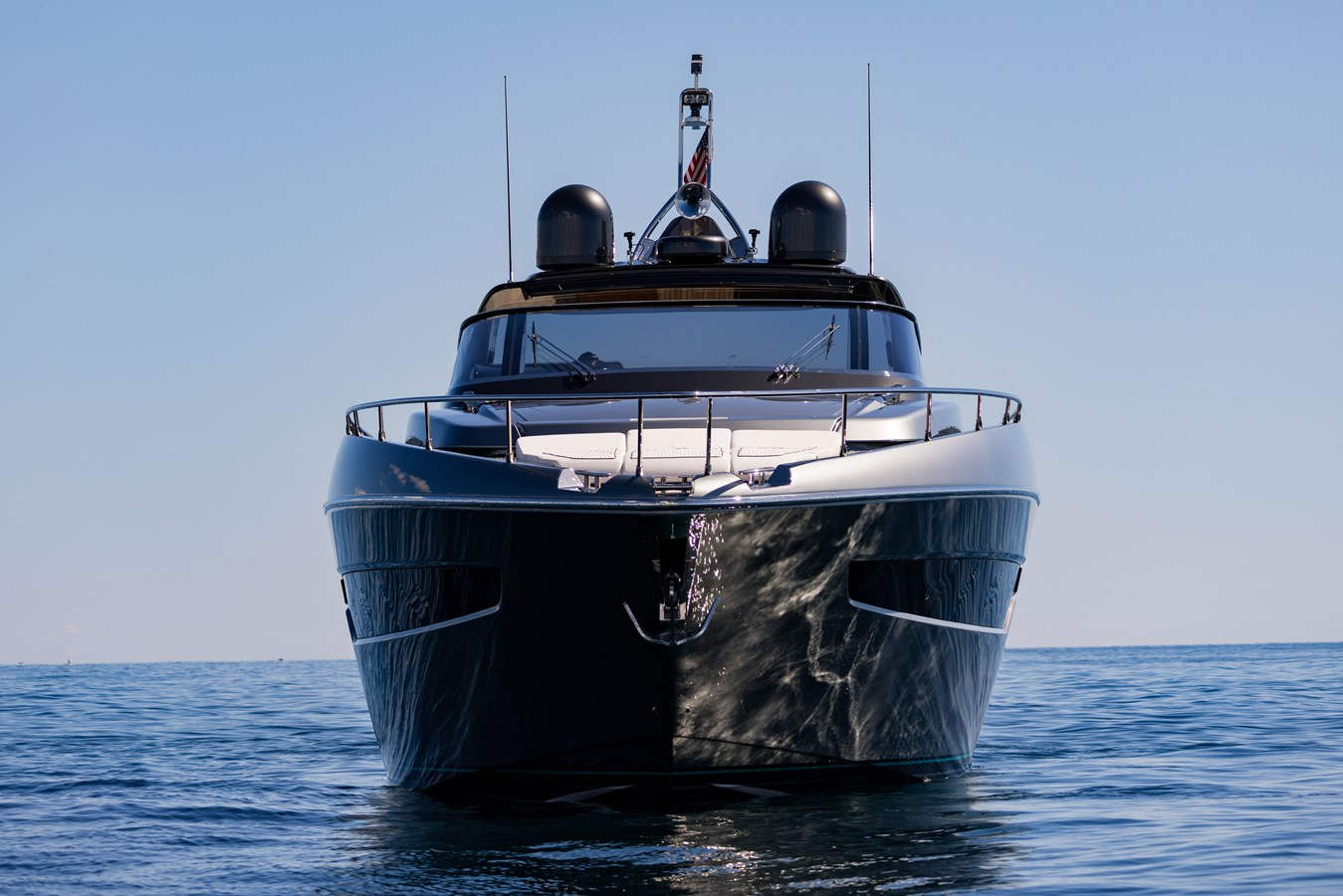 https://arconyachts.ams3.digitaloceanspaces.com/92335/conversions/large_4231203-optimize.jpg