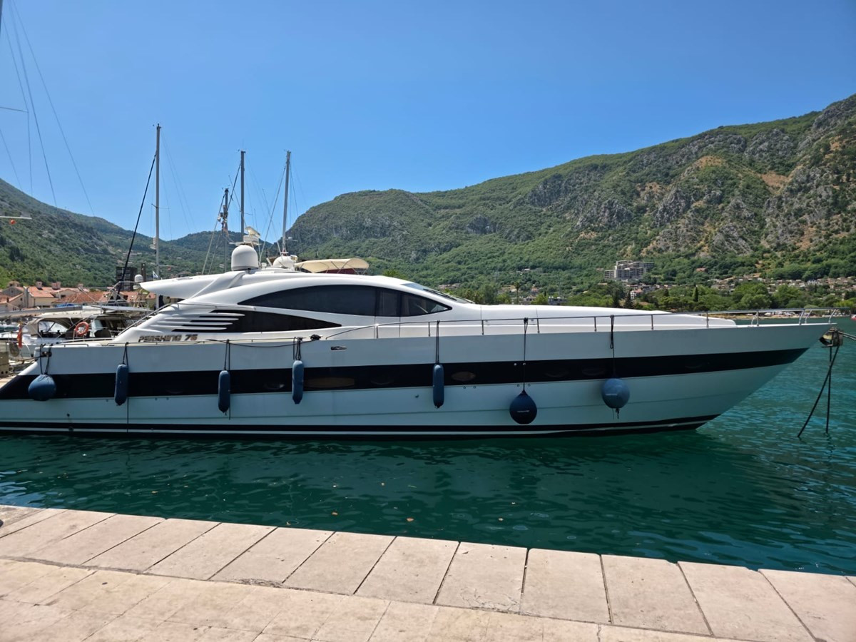 https://arconyachts.ams3.digitaloceanspaces.com/92427/conversions/large_4719086-optimize.jpg