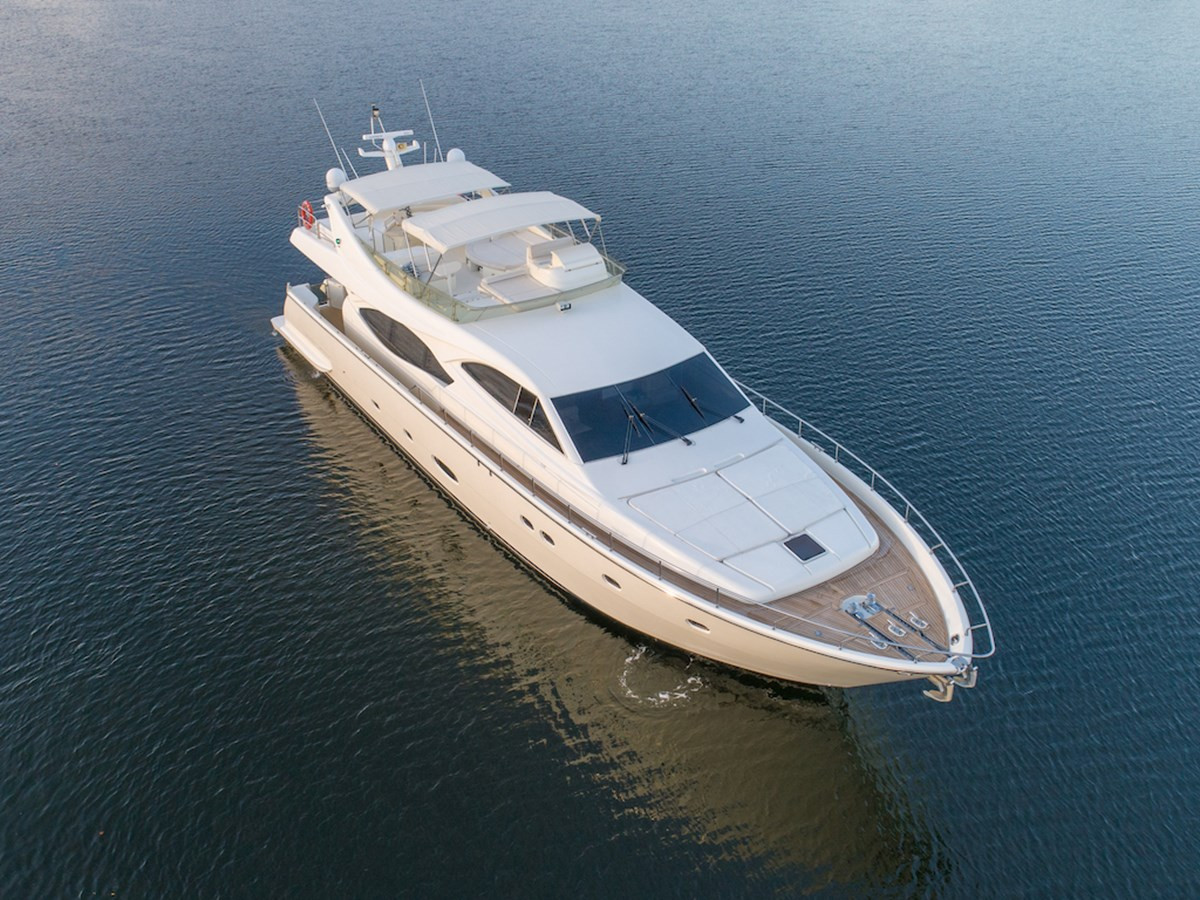 https://arconyachts.ams3.digitaloceanspaces.com/92489/conversions/large_3016280-optimize.jpg