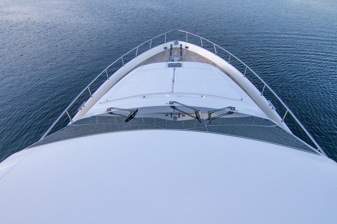 https://arconyachts.ams3.digitaloceanspaces.com/92501/conversions/large_3016284-optimize.jpg