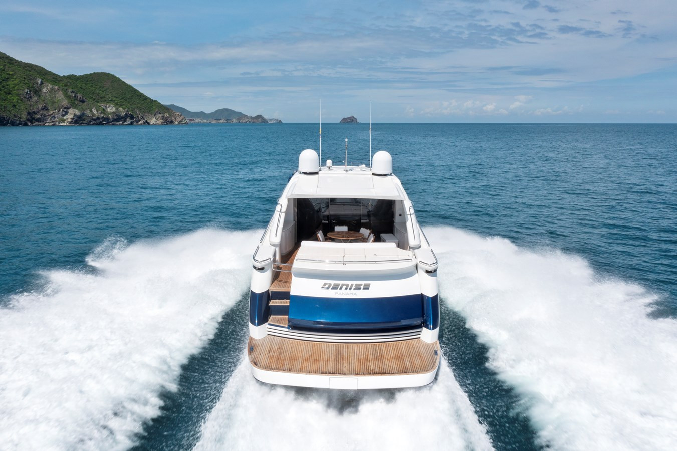 https://arconyachts.ams3.digitaloceanspaces.com/92601/conversions/large_3771099-optimize.jpg