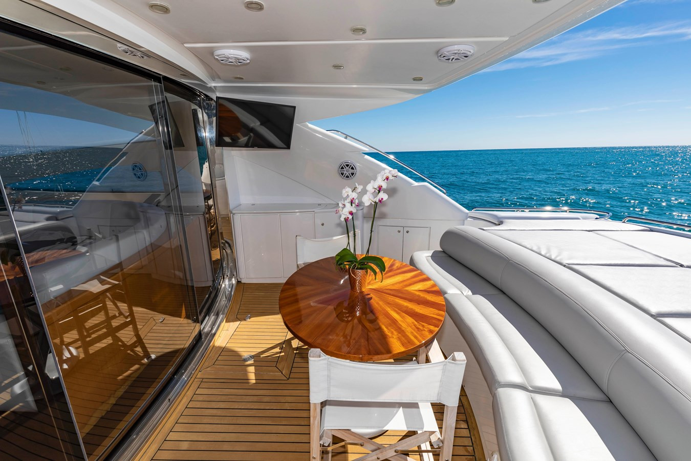 https://arconyachts.ams3.digitaloceanspaces.com/92657/conversions/large_3171922-optimize.jpg