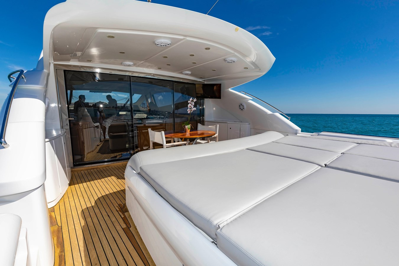 https://arconyachts.ams3.digitaloceanspaces.com/92665/conversions/large_3171925-optimize.jpg
