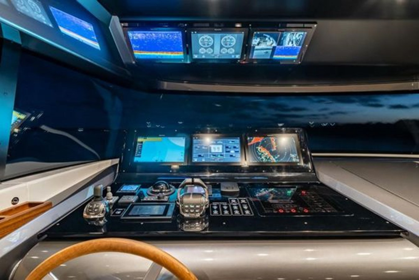 https://arconyachts.ams3.digitaloceanspaces.com/92672/conversions/large_3894904-optimize.jpg