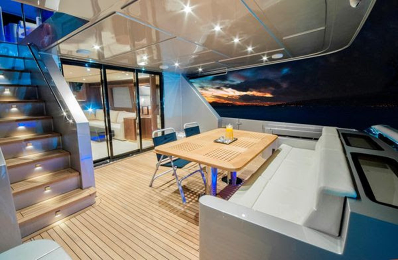 https://arconyachts.ams3.digitaloceanspaces.com/92710/conversions/large_3999307-optimize.jpg