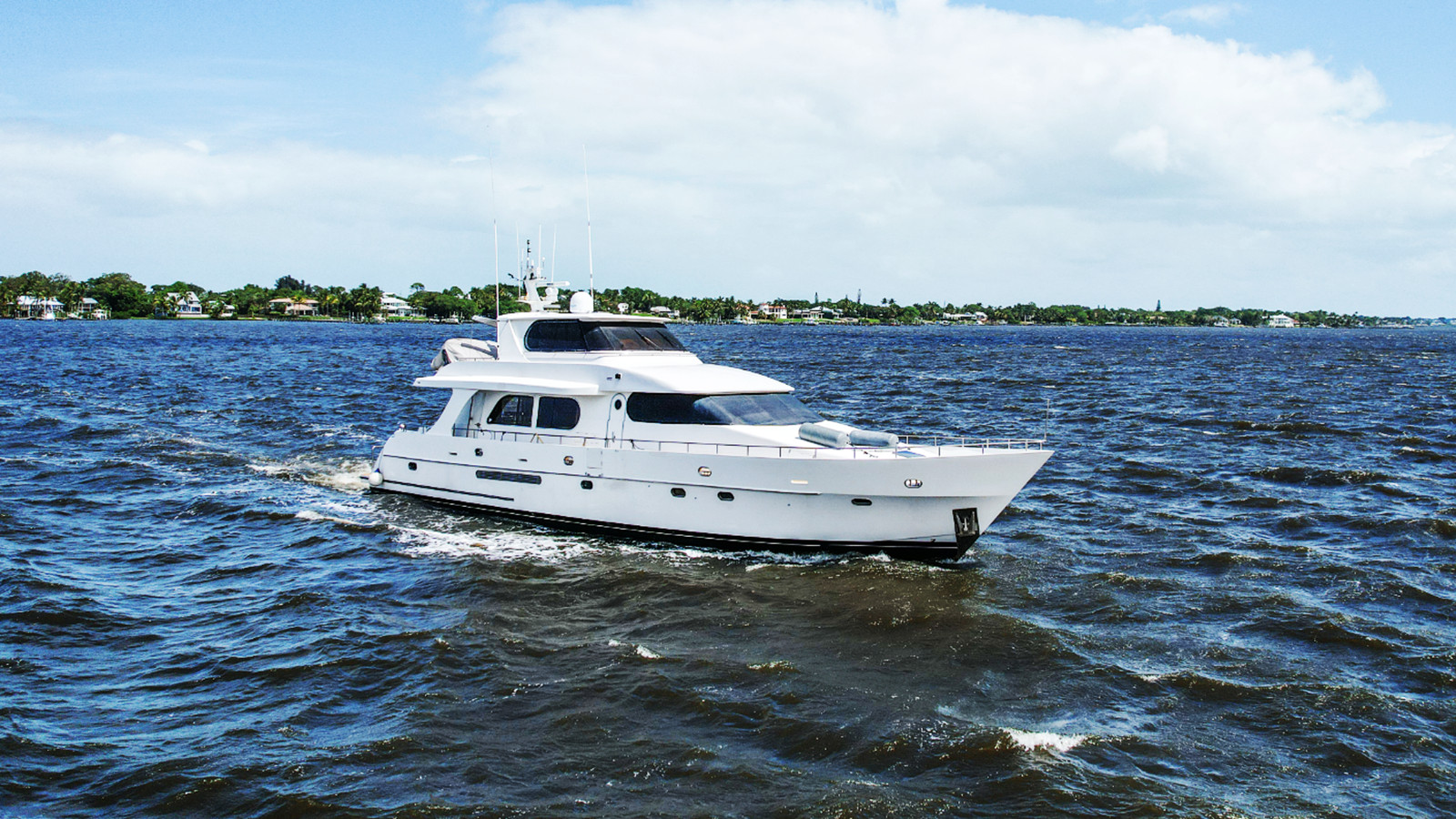 https://arconyachts.ams3.digitaloceanspaces.com/92738/conversions/large_4140268-optimize.jpg