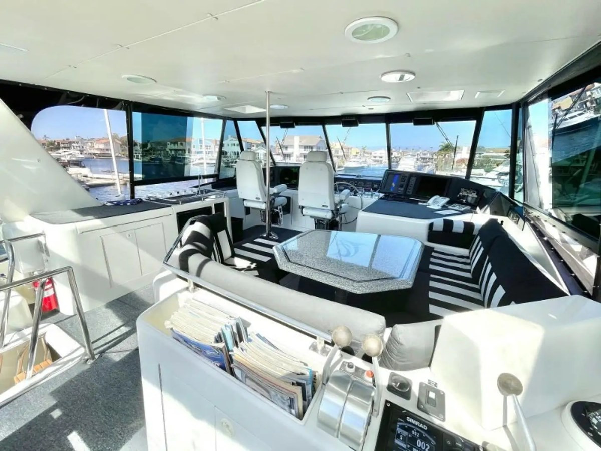 https://arconyachts.ams3.digitaloceanspaces.com/92983/conversions/large_4371496-optimize.jpg