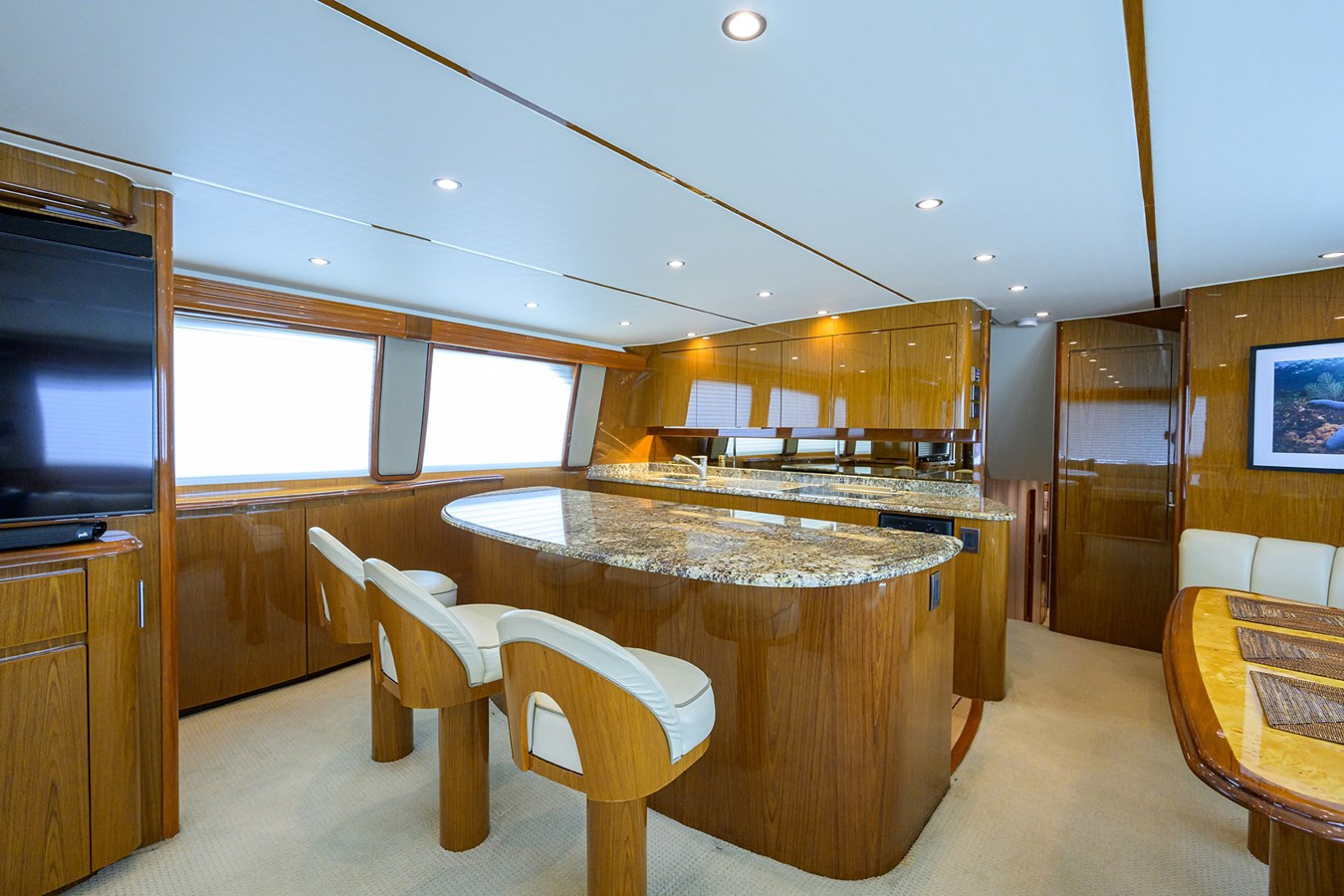 https://arconyachts.ams3.digitaloceanspaces.com/93004/conversions/large_4598366-optimize.jpg