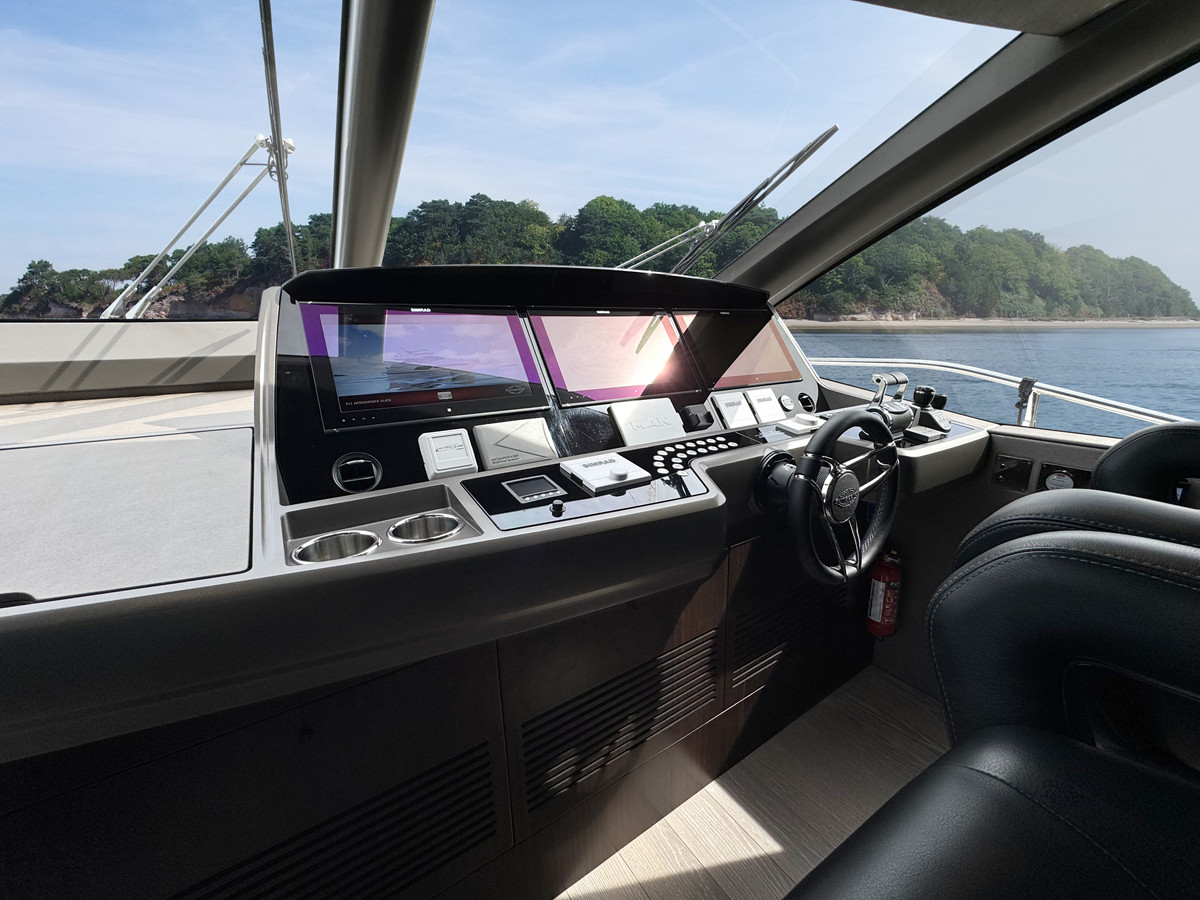 https://arconyachts.ams3.digitaloceanspaces.com/93183/conversions/large_4855970-optimize.jpg