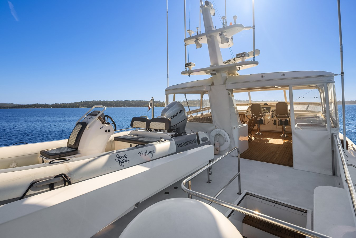 https://arconyachts.ams3.digitaloceanspaces.com/93226/conversions/large_4818185-optimize.jpg