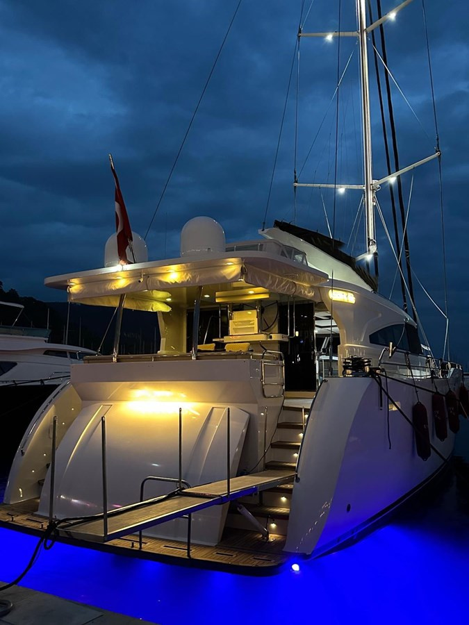 https://arconyachts.ams3.digitaloceanspaces.com/93287/conversions/large_4765262-optimize.jpg