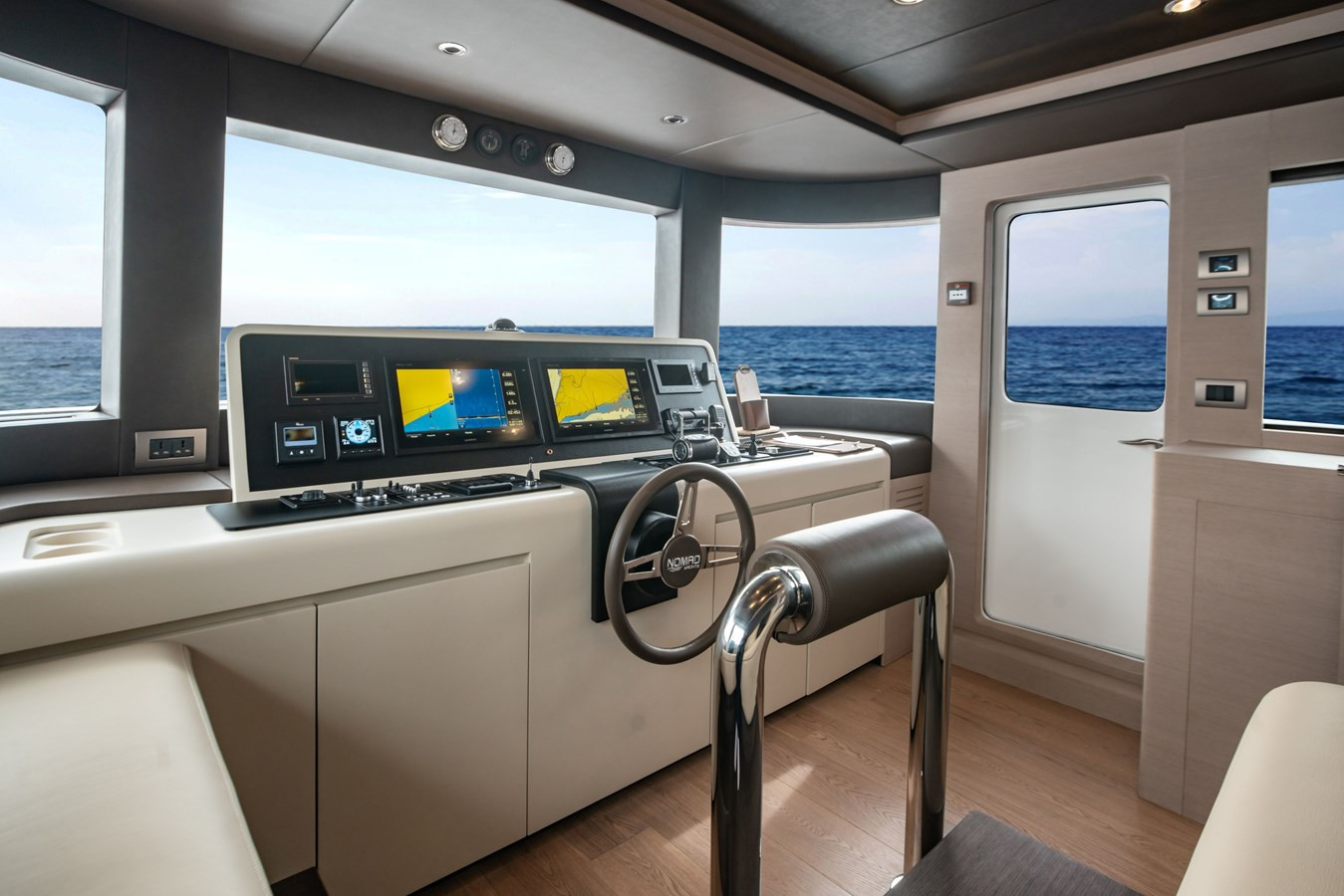 https://arconyachts.ams3.digitaloceanspaces.com/93289/conversions/large_4127619-optimize.jpg