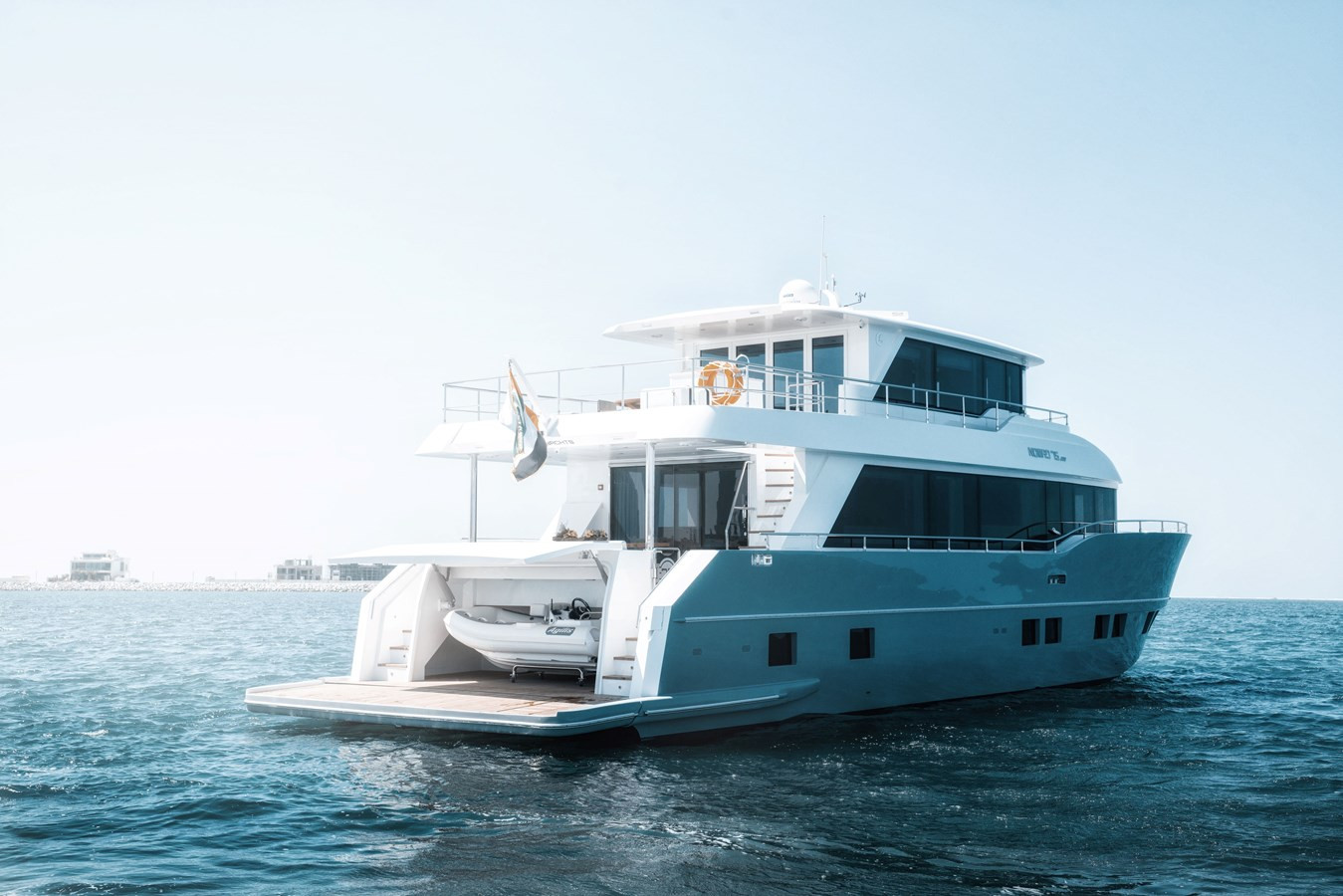 https://arconyachts.ams3.digitaloceanspaces.com/93379/conversions/large_4127650-optimize.jpg
