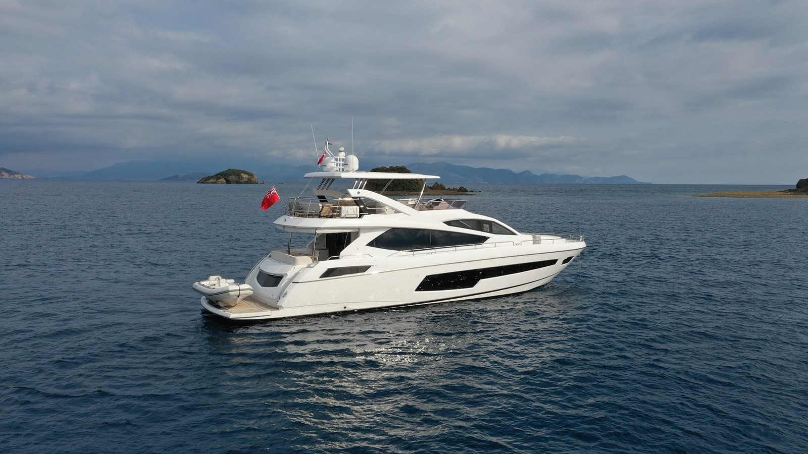 https://arconyachts.ams3.digitaloceanspaces.com/93564/conversions/large_4560914-optimize.jpg