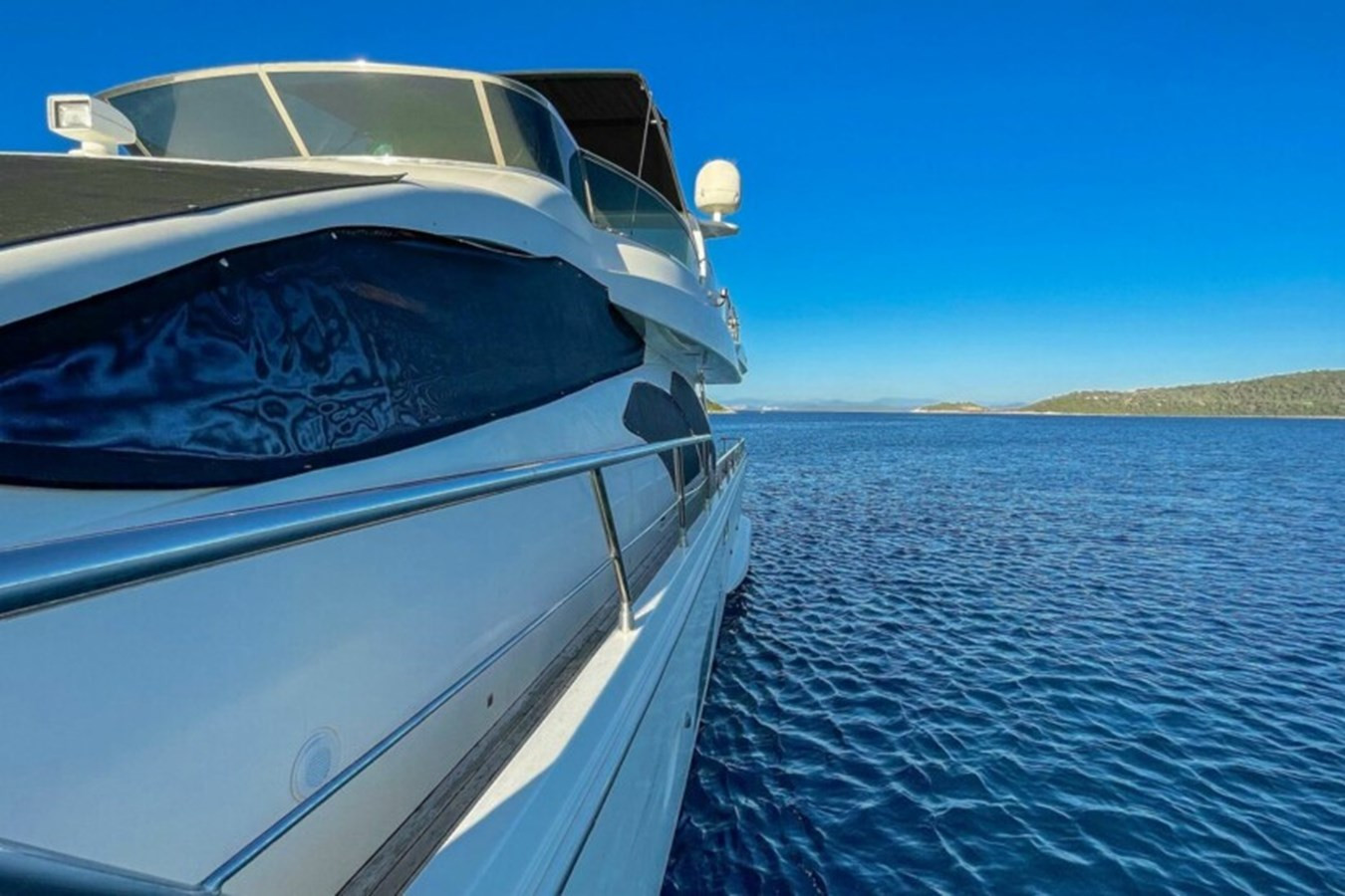 https://arconyachts.ams3.digitaloceanspaces.com/93736/conversions/large_4131043-optimize.jpg