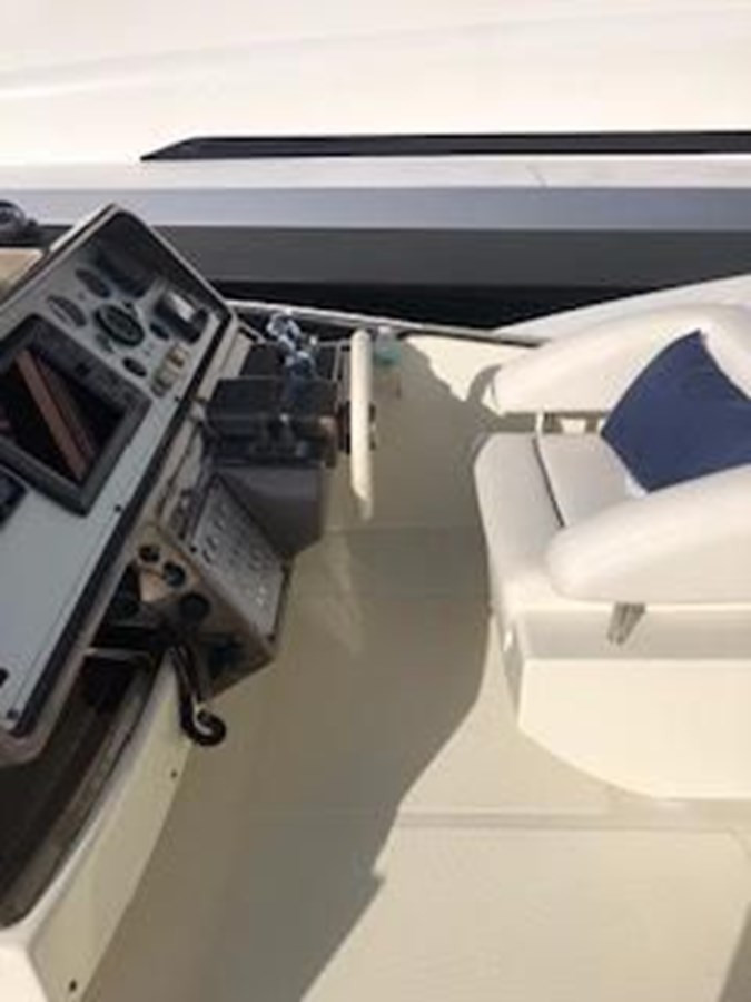 https://arconyachts.ams3.digitaloceanspaces.com/93796/conversions/large_2755060-optimize.jpg