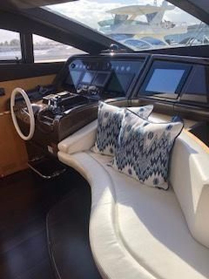 https://arconyachts.ams3.digitaloceanspaces.com/93833/conversions/large_2755074-optimize.jpg