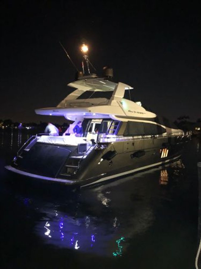 https://arconyachts.ams3.digitaloceanspaces.com/93853/conversions/large_2755082-optimize.jpg