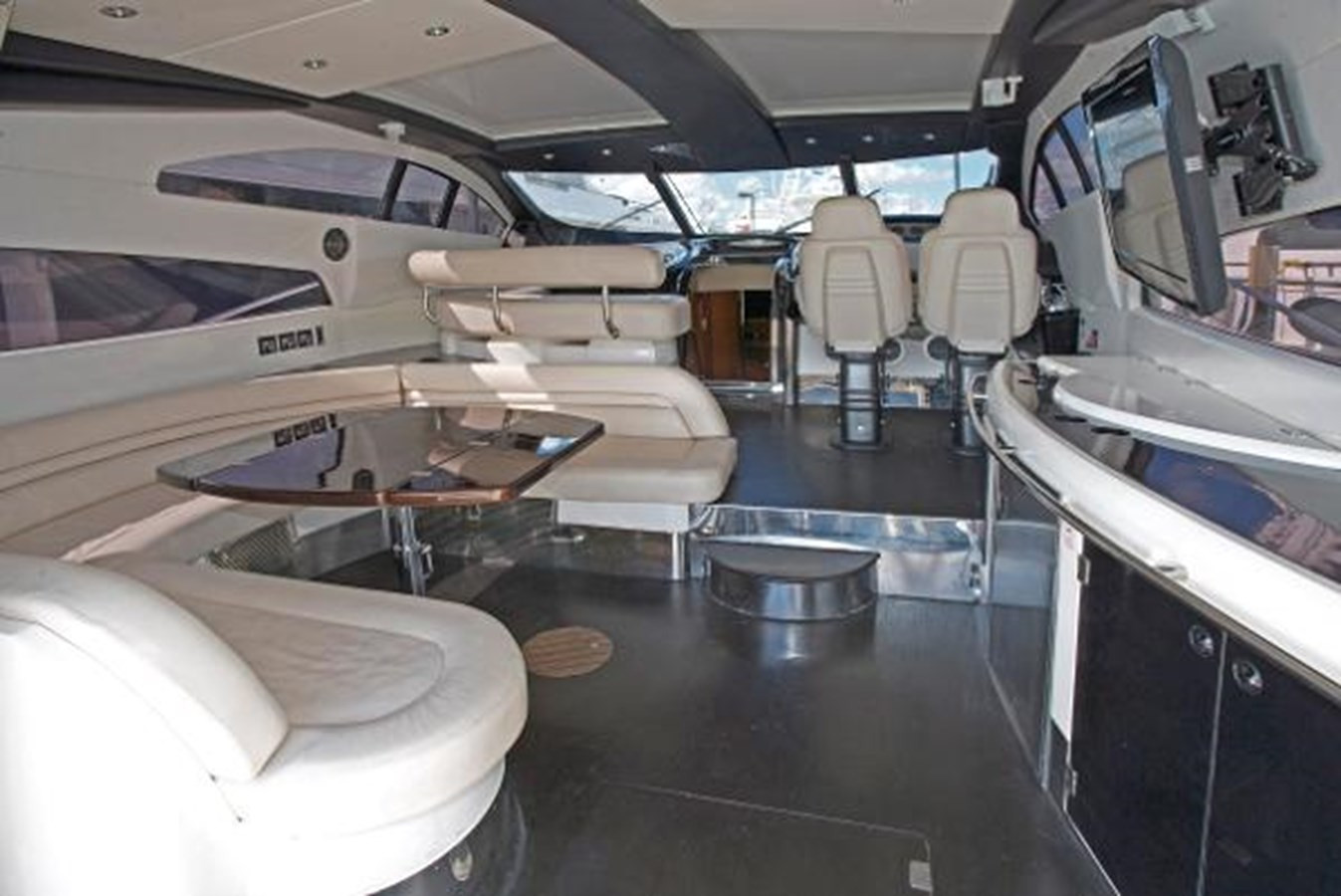 https://arconyachts.ams3.digitaloceanspaces.com/93861/conversions/large_2823786-optimize.jpg