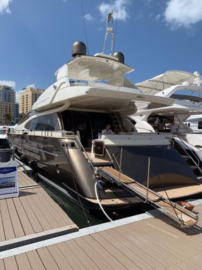 https://arconyachts.ams3.digitaloceanspaces.com/93906/conversions/large_2755101-optimize.jpg