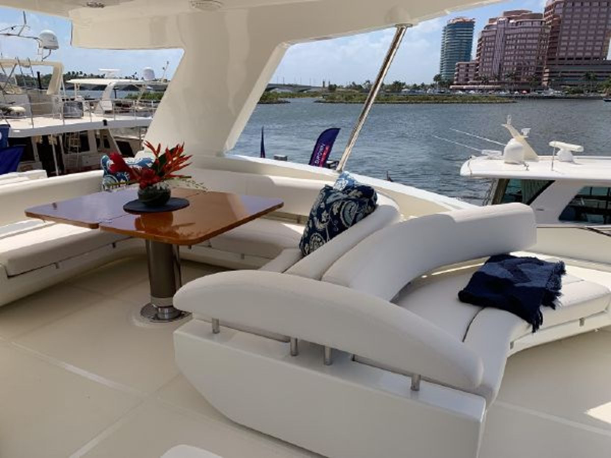 https://arconyachts.ams3.digitaloceanspaces.com/93964/conversions/large_2755123-optimize.jpg