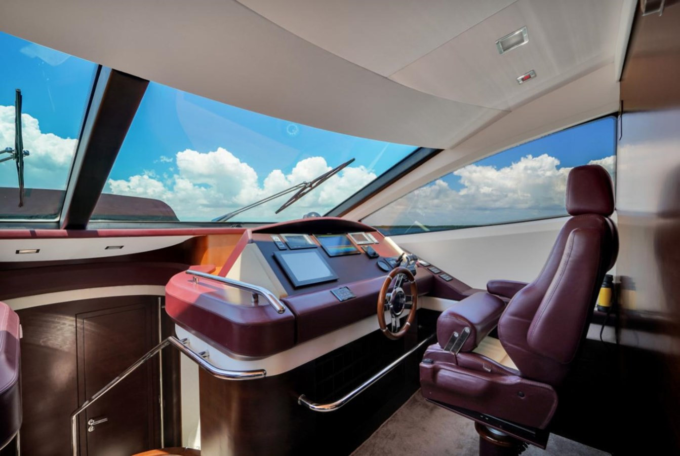https://arconyachts.ams3.digitaloceanspaces.com/94032/conversions/large_3761302-optimize.jpg
