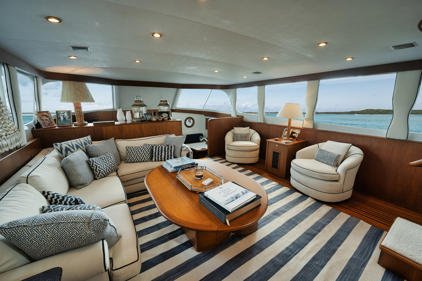 https://arconyachts.ams3.digitaloceanspaces.com/94073/conversions/large_3774720-optimize.jpg
