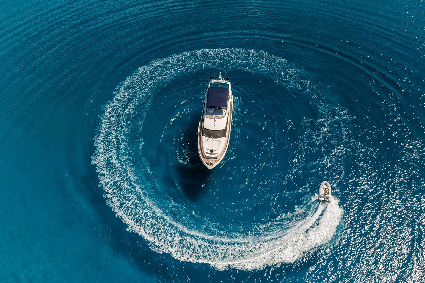 https://arconyachts.ams3.digitaloceanspaces.com/94193/conversions/large_3921674-optimize.jpg