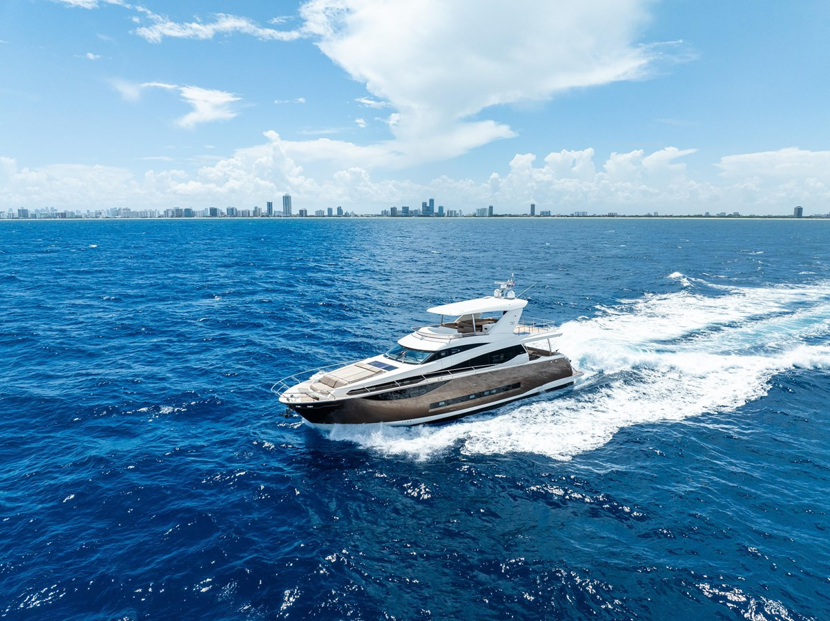 https://arconyachts.ams3.digitaloceanspaces.com/94347/conversions/large_4379300-optimize.jpg