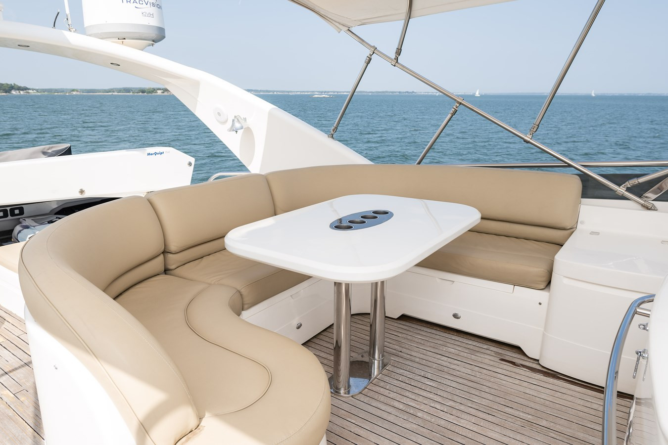 https://arconyachts.ams3.digitaloceanspaces.com/94392/conversions/large_4813115-optimize.jpg