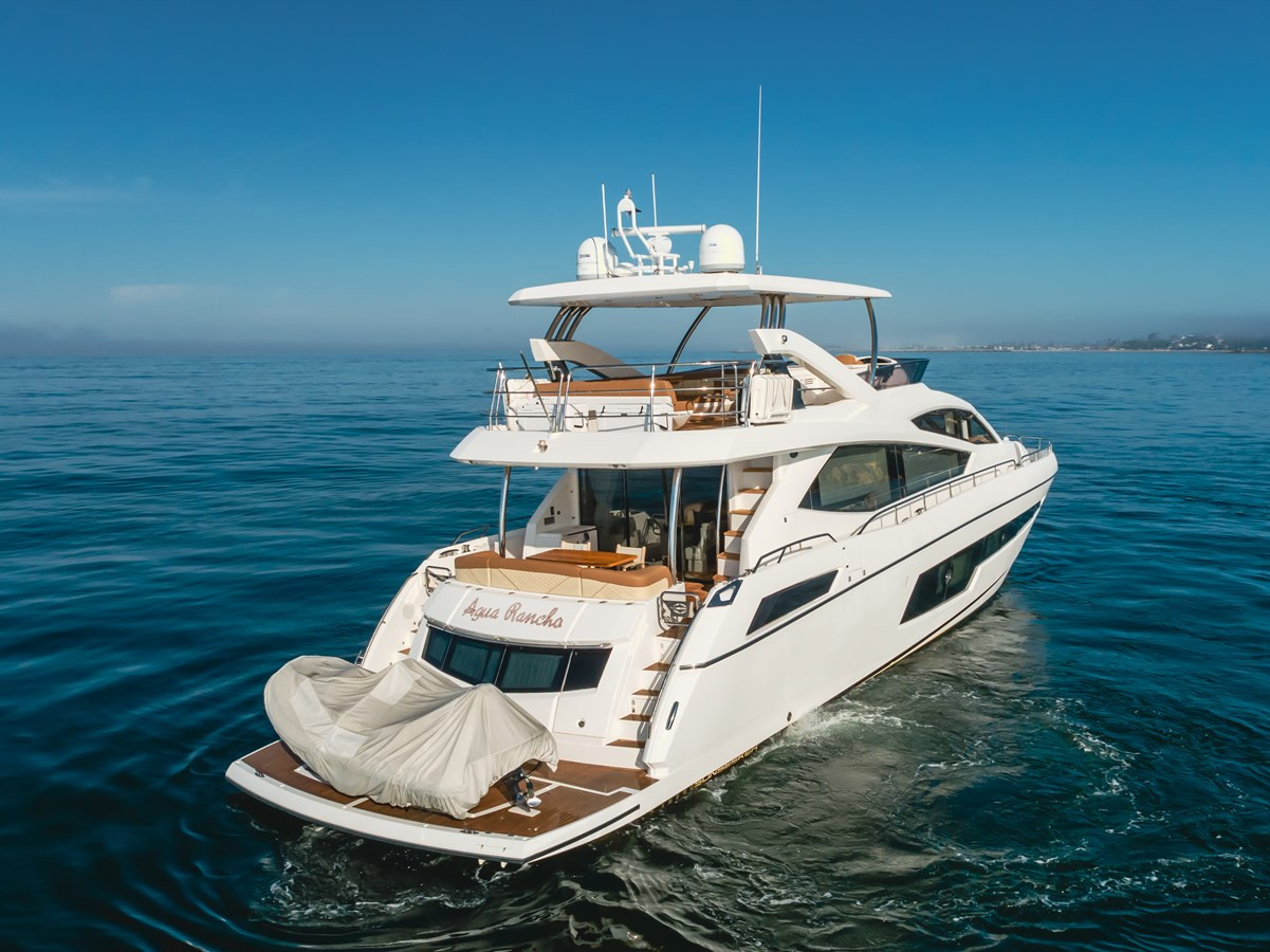 https://arconyachts.ams3.digitaloceanspaces.com/94556/conversions/large_4633460-optimize.jpg