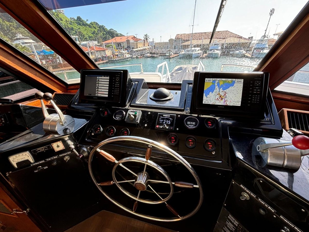 https://arconyachts.ams3.digitaloceanspaces.com/94576/conversions/large_4496245-optimize.jpg
