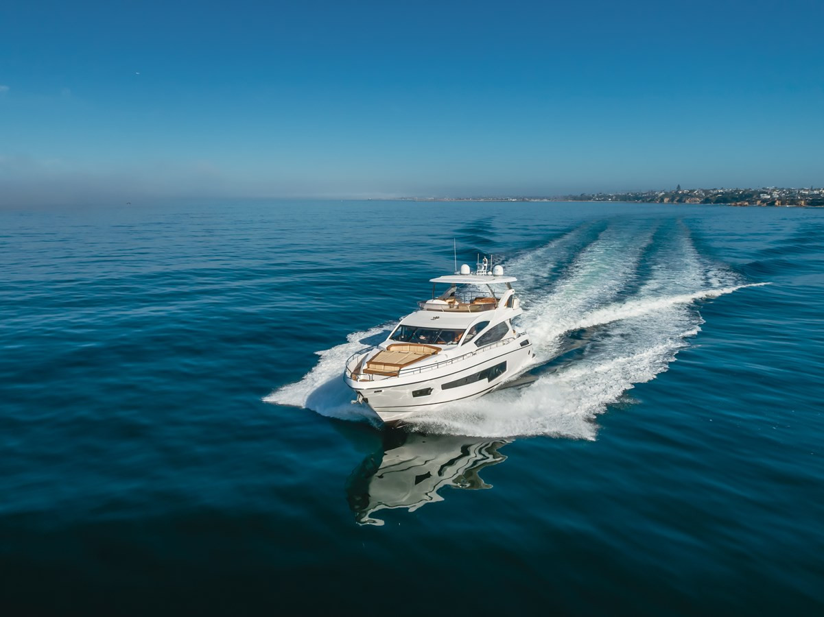 https://arconyachts.ams3.digitaloceanspaces.com/94577/conversions/large_4633468-optimize.jpg
