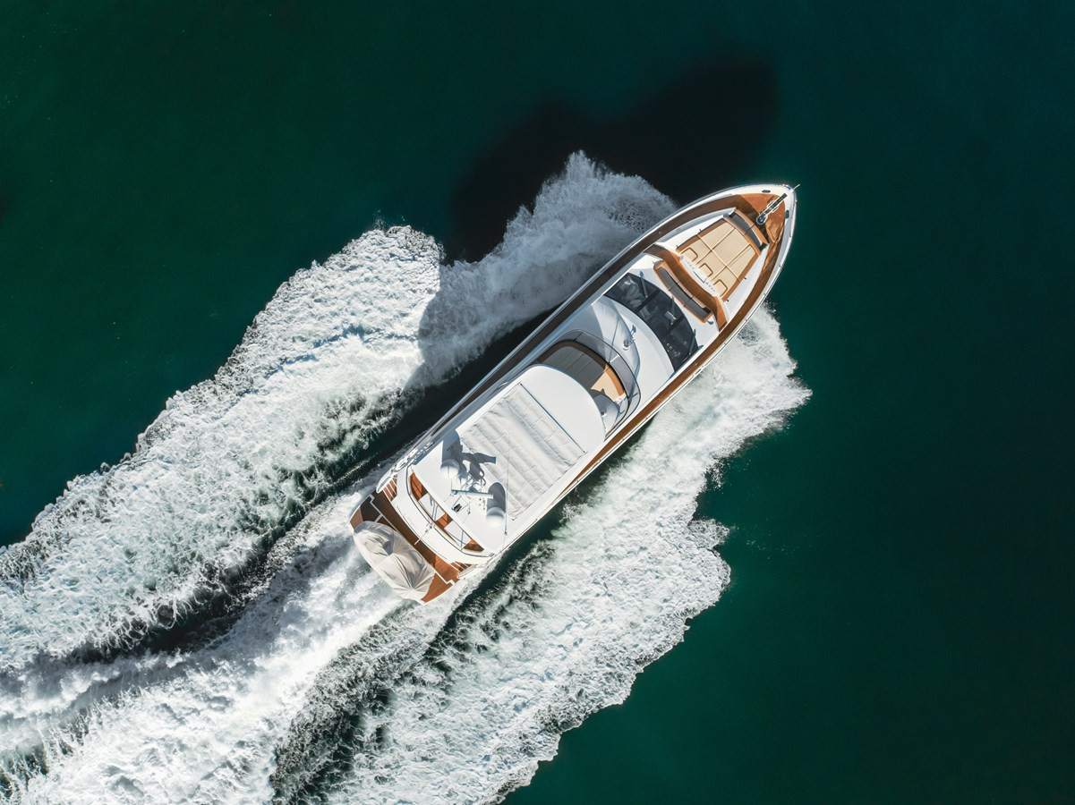 https://arconyachts.ams3.digitaloceanspaces.com/94589/conversions/large_4633472-optimize.jpg