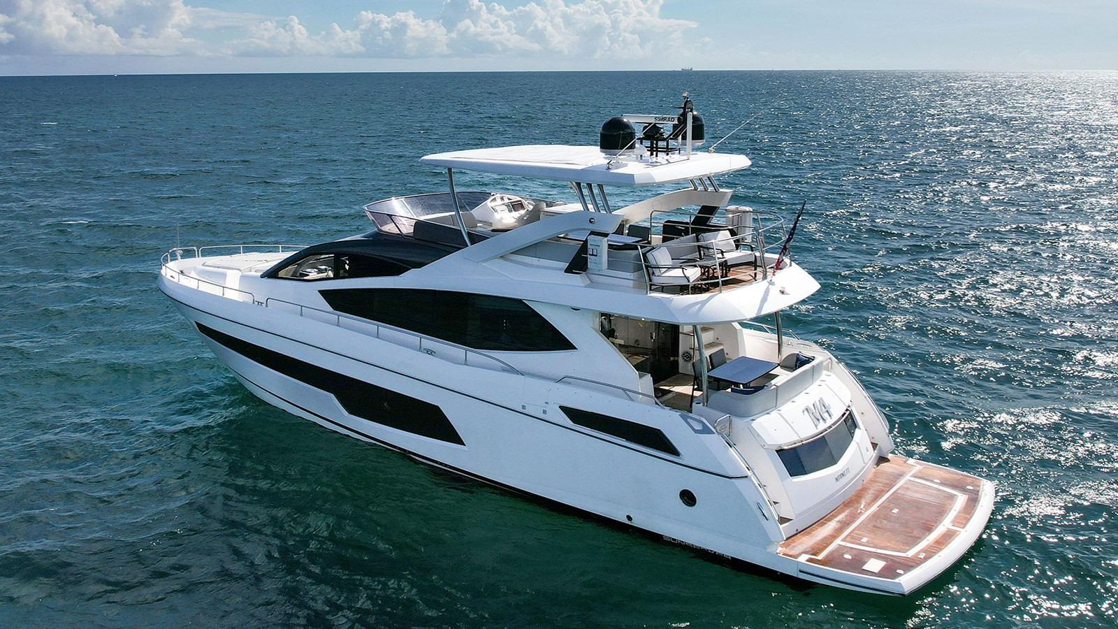 https://arconyachts.ams3.digitaloceanspaces.com/94598/conversions/large_4718147-optimize.jpg