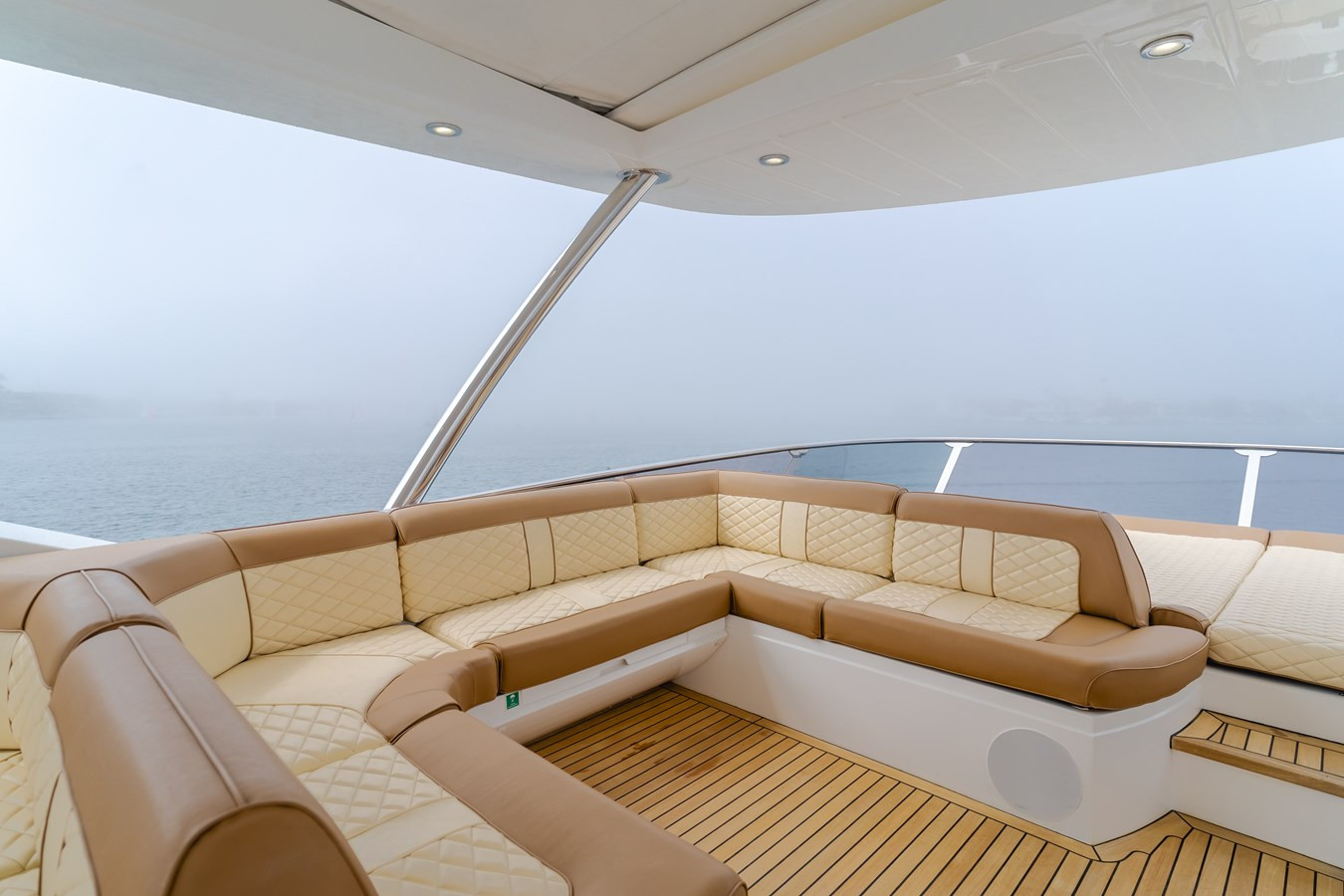 https://arconyachts.ams3.digitaloceanspaces.com/94609/conversions/large_4633493-optimize.jpg
