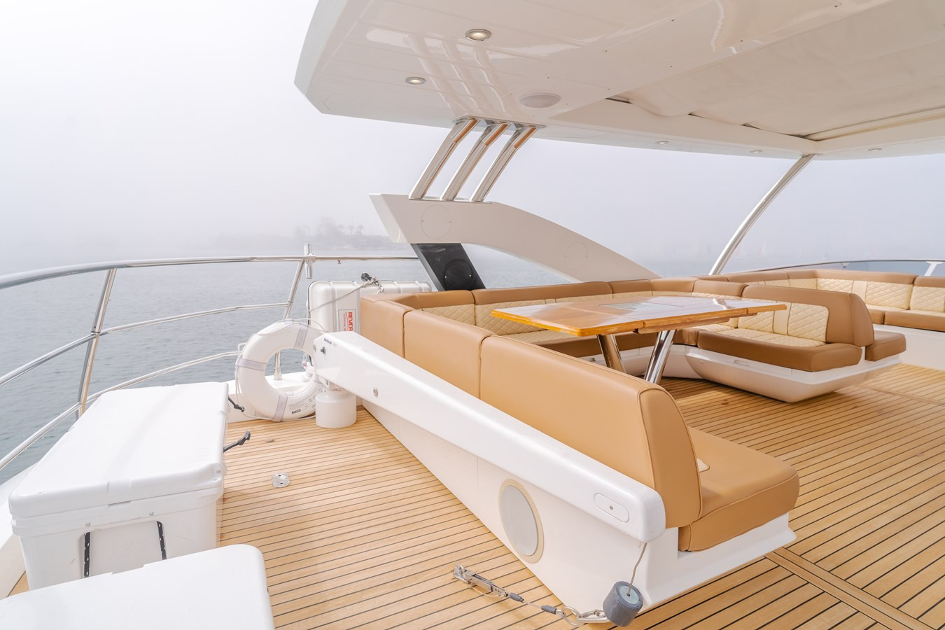 https://arconyachts.ams3.digitaloceanspaces.com/94611/conversions/large_4633491-optimize.jpg