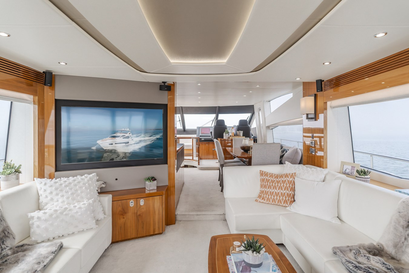 https://arconyachts.ams3.digitaloceanspaces.com/94646/conversions/large_4633483-optimize.jpg