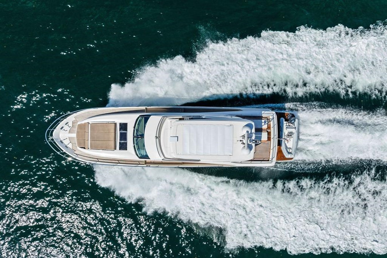 https://arconyachts.ams3.digitaloceanspaces.com/94757/conversions/large_4818495-optimize.jpg