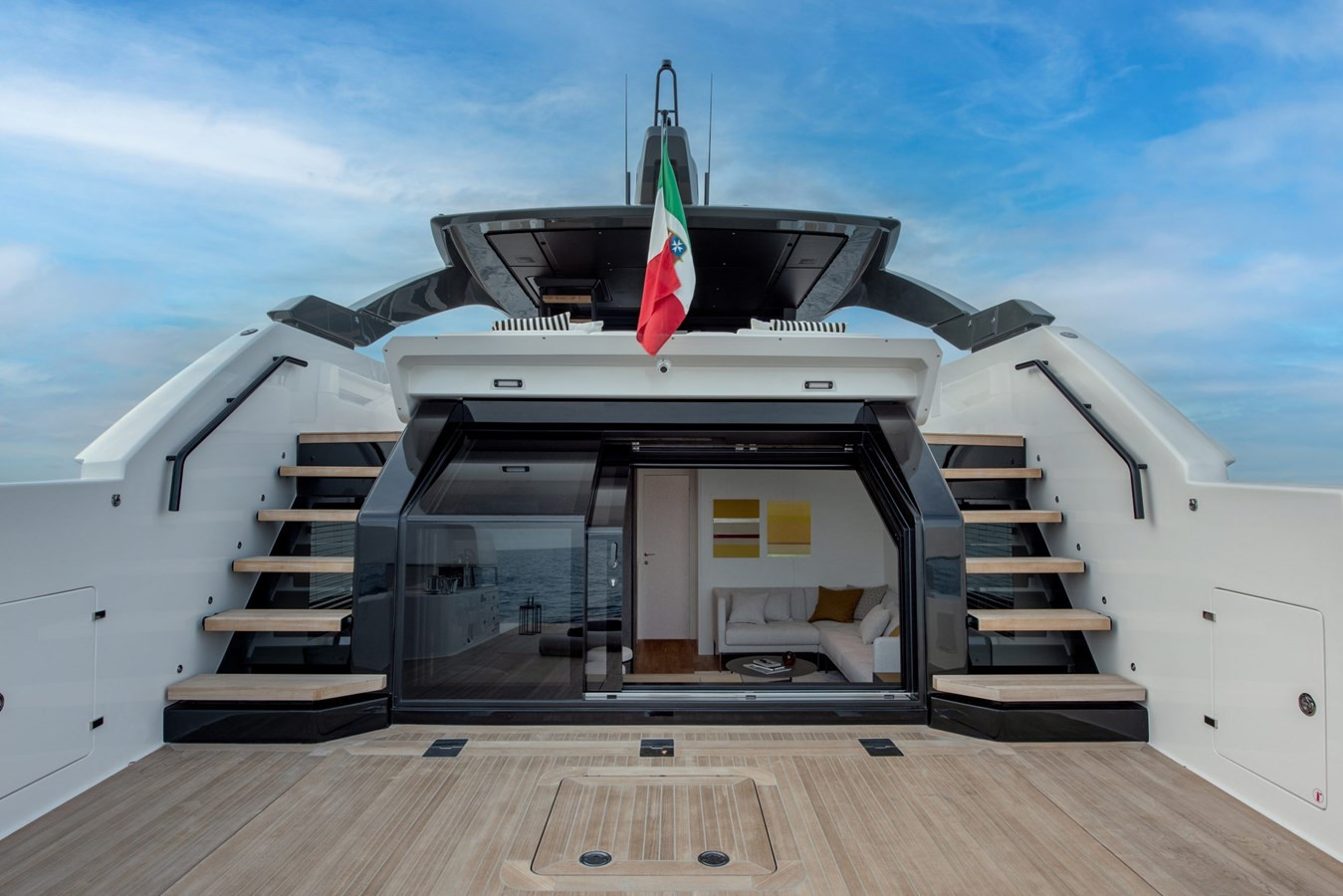 https://arconyachts.ams3.digitaloceanspaces.com/94956/conversions/large_4550268-optimize.jpg