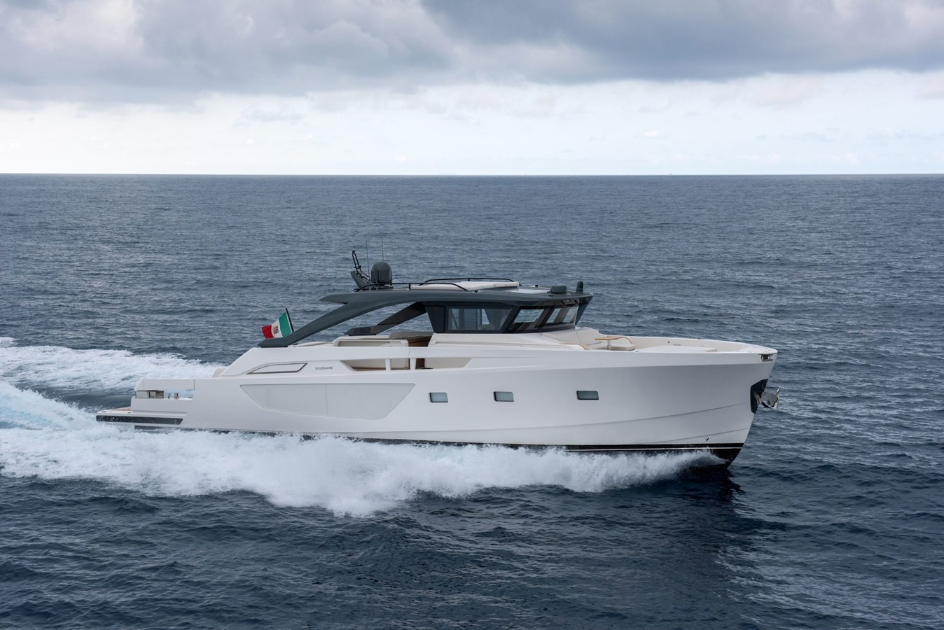https://arconyachts.ams3.digitaloceanspaces.com/94994/conversions/large_4550484-optimize.jpg