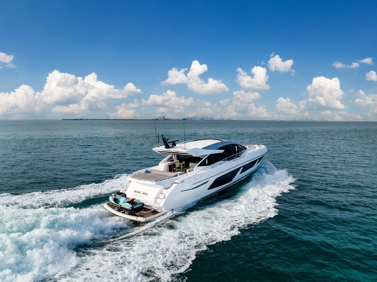 https://arconyachts.ams3.digitaloceanspaces.com/95006/conversions/large_4020132-optimize.jpg