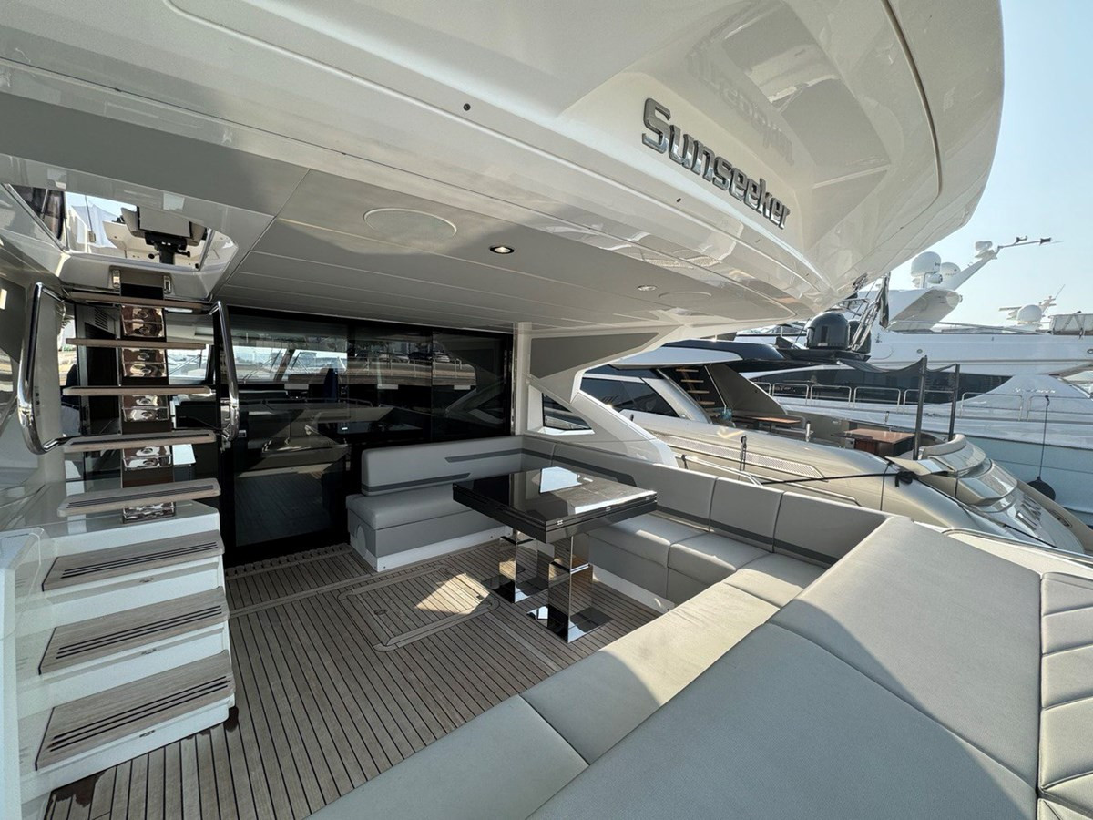 https://arconyachts.ams3.digitaloceanspaces.com/95080/conversions/large_4217264-optimize.jpg