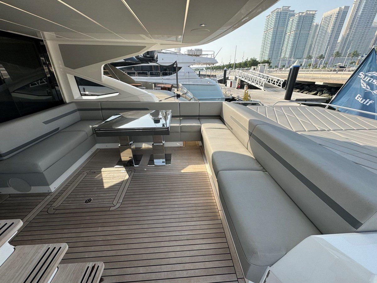 https://arconyachts.ams3.digitaloceanspaces.com/95082/conversions/large_4217266-optimize.jpg