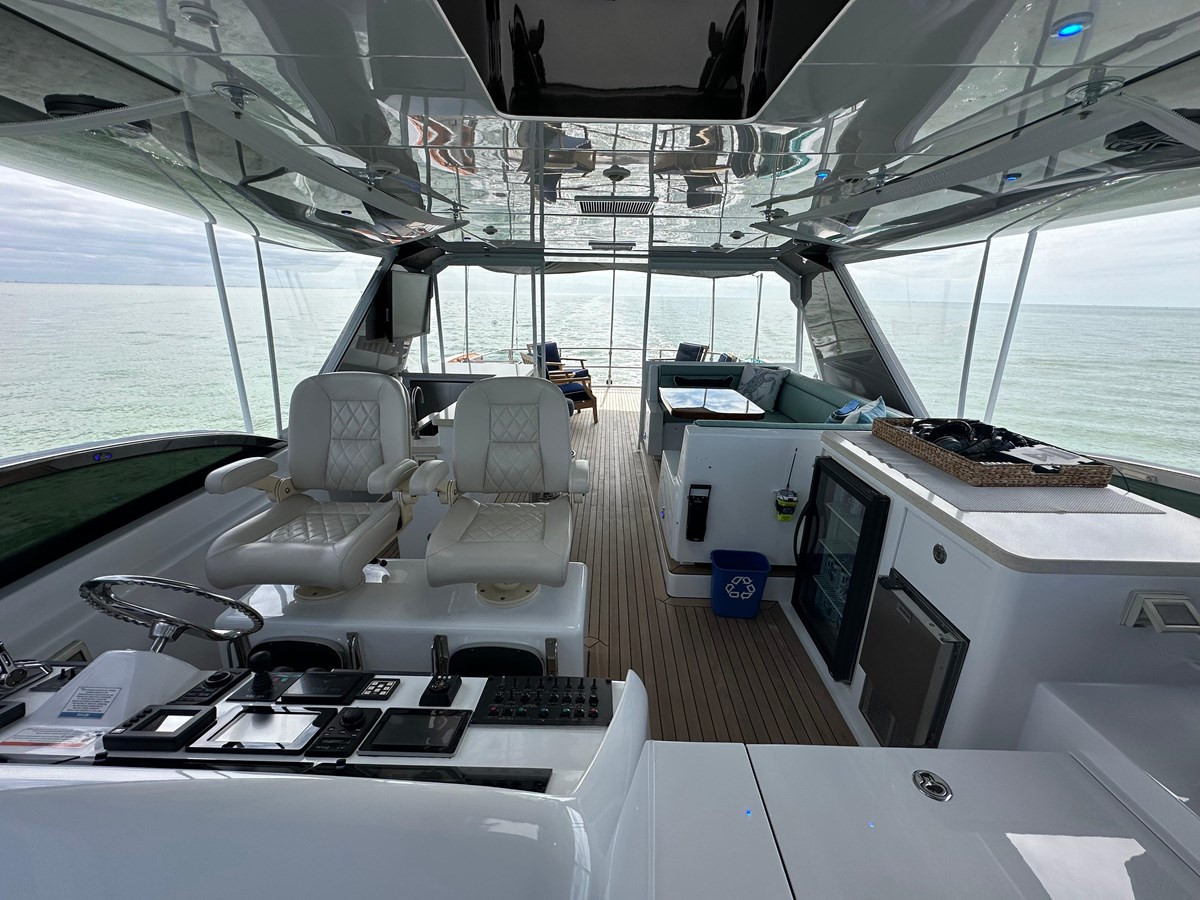 https://arconyachts.ams3.digitaloceanspaces.com/95264/conversions/large_4441207-optimize.jpg