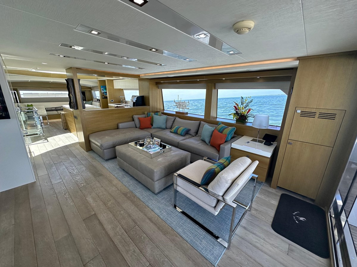 https://arconyachts.ams3.digitaloceanspaces.com/95267/conversions/large_4441208-optimize.jpg
