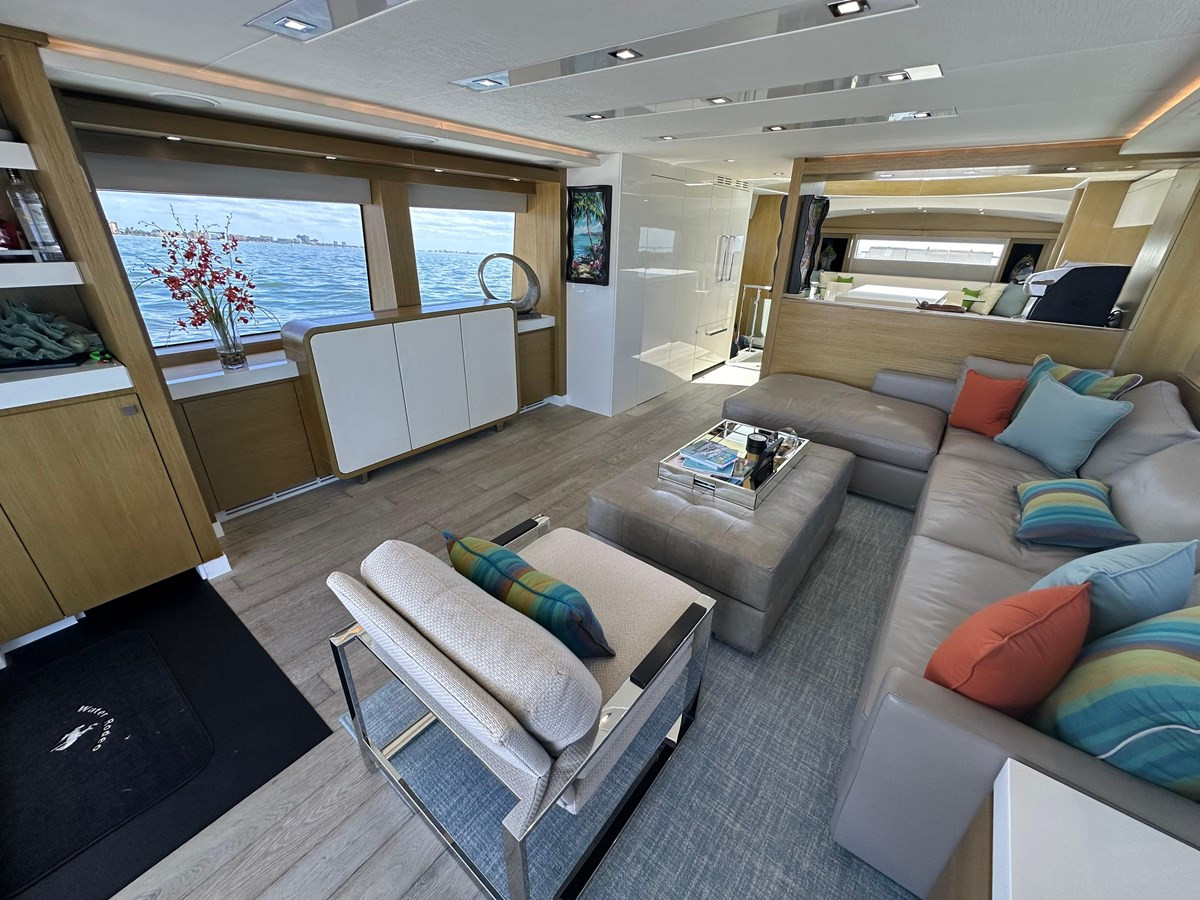 https://arconyachts.ams3.digitaloceanspaces.com/95270/conversions/large_4441209-optimize.jpg