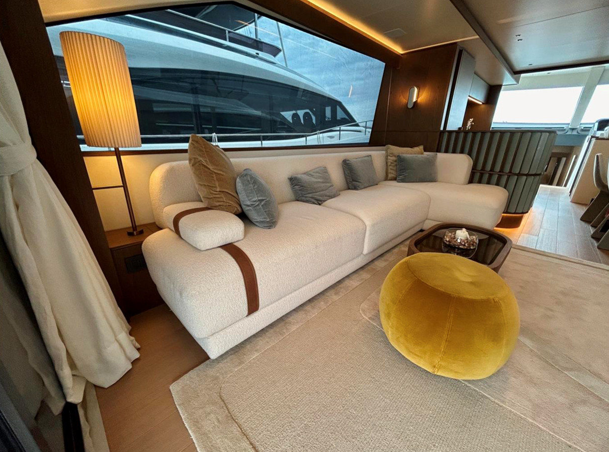 https://arconyachts.ams3.digitaloceanspaces.com/95355/conversions/large_4770267-optimize.jpg