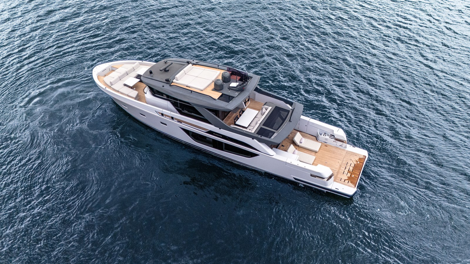 https://arconyachts.ams3.digitaloceanspaces.com/95389/conversions/large_4611065-optimize.jpg
